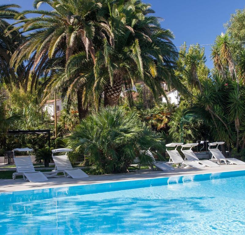 Hotel Barracuda Marina di Campo Esterno foto
